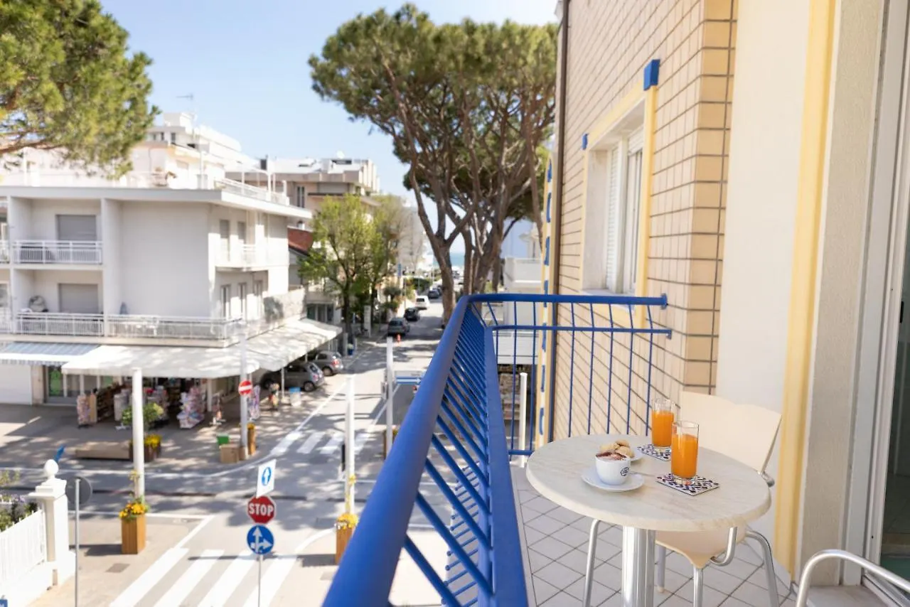 Hotel Caprice B&B - In Centro A Riccione