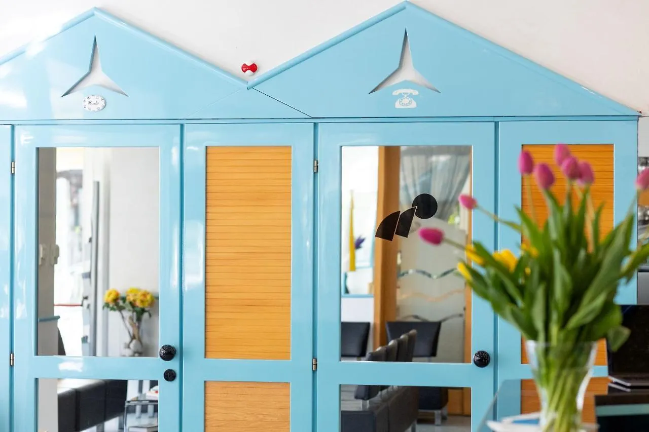 Hotel Caprice B&B - In Centro A Riccione