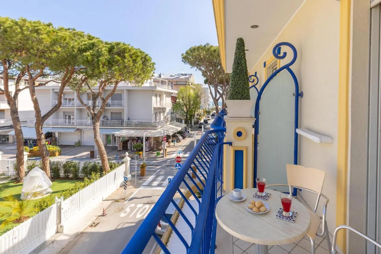 Hotel Caprice B&B - In Centro A Riccione