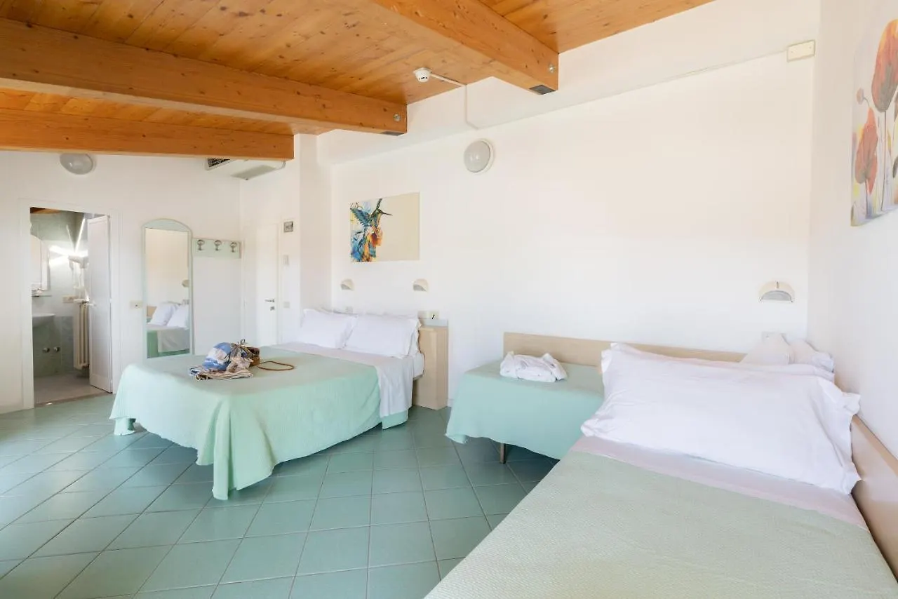 Hotel Caprice B&B - In Centro A Riccione 3*,