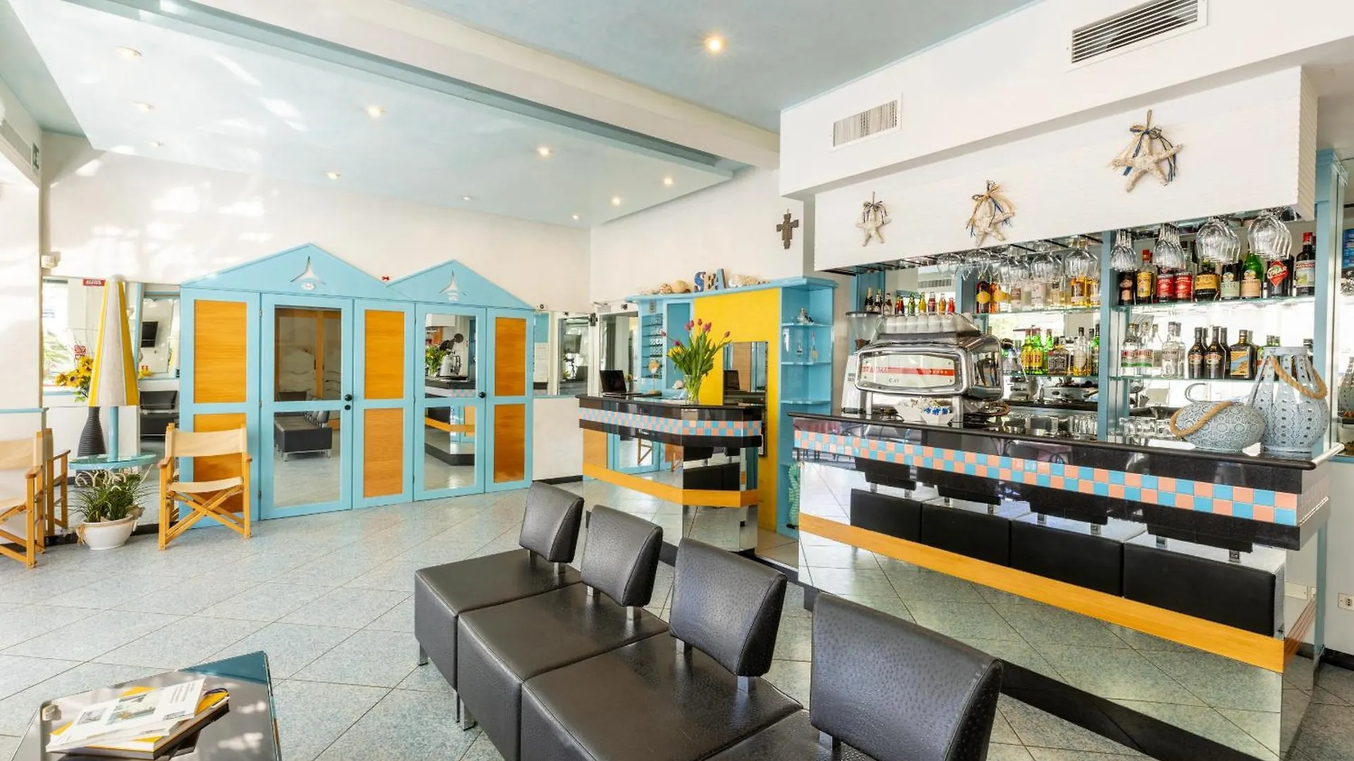 Hotel Caprice B&B - In Centro A Riccione